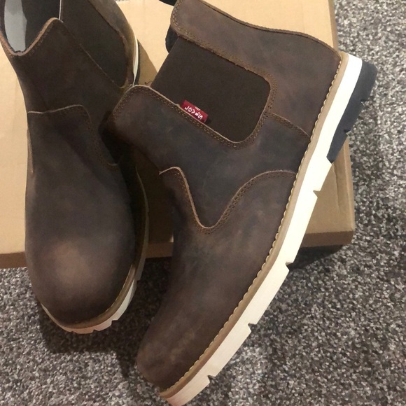 levis chelsea logger boot